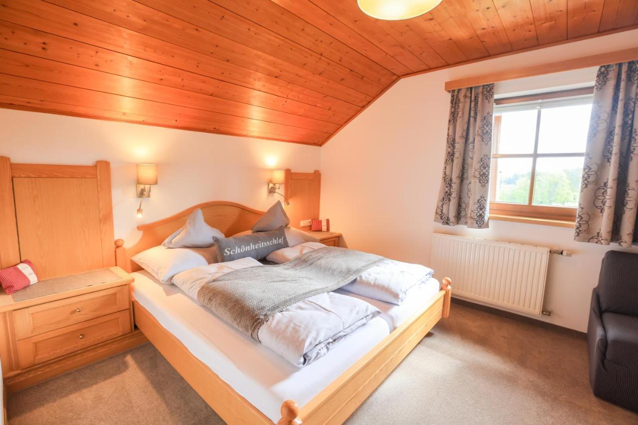 Appartamento Biobauernhof Brandlhof Ramsau am Dachstein Esterno foto