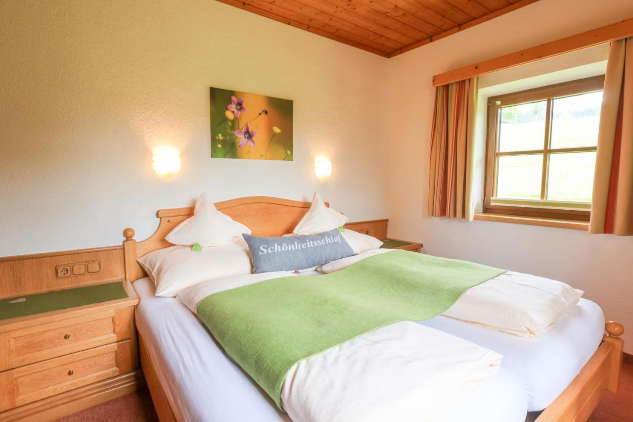 Appartamento Biobauernhof Brandlhof Ramsau am Dachstein Esterno foto
