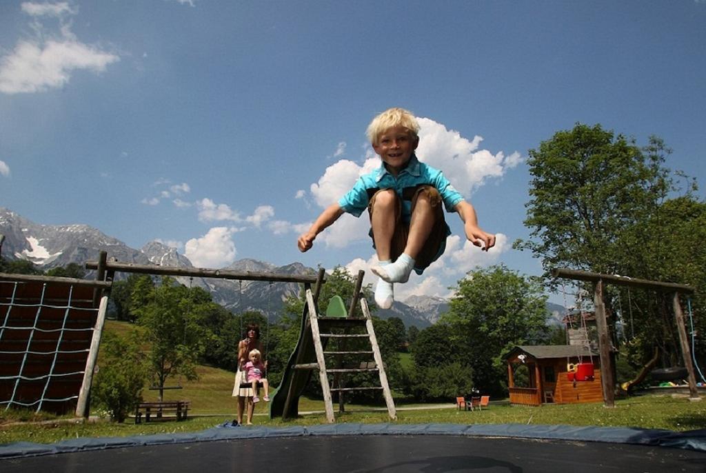 Appartamento Biobauernhof Brandlhof Ramsau am Dachstein Esterno foto